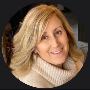 Meet your Posher, Denise